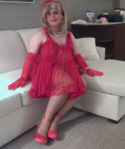 SissyFag wants company on couch