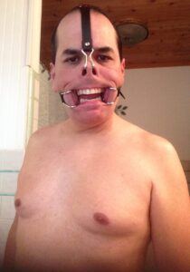 Slave Faggot Oscar Gonzalez