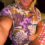 I’m Kelly Michaels formerly Michael Dickey and I’m gay and PROUD! 