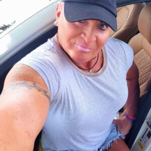 I’m Kelly Michaels – formerly – Mike Dickey in Myrtle Beach S.C. and I love being a gay sissy CD!